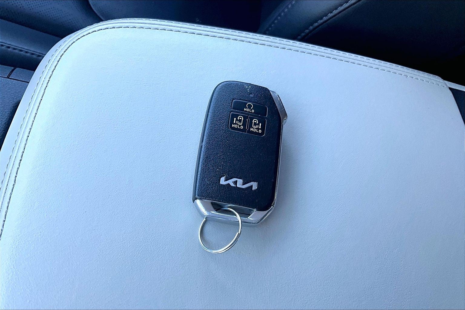 2022 Kia Carnival LXS