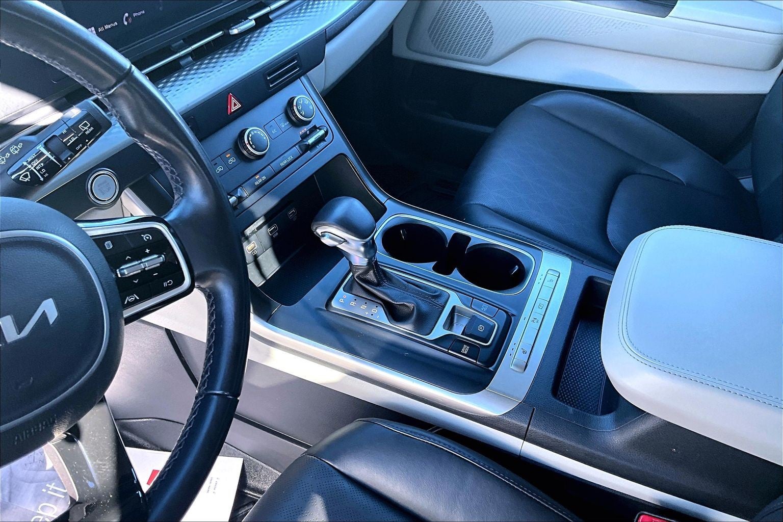 2022 Kia Carnival LXS