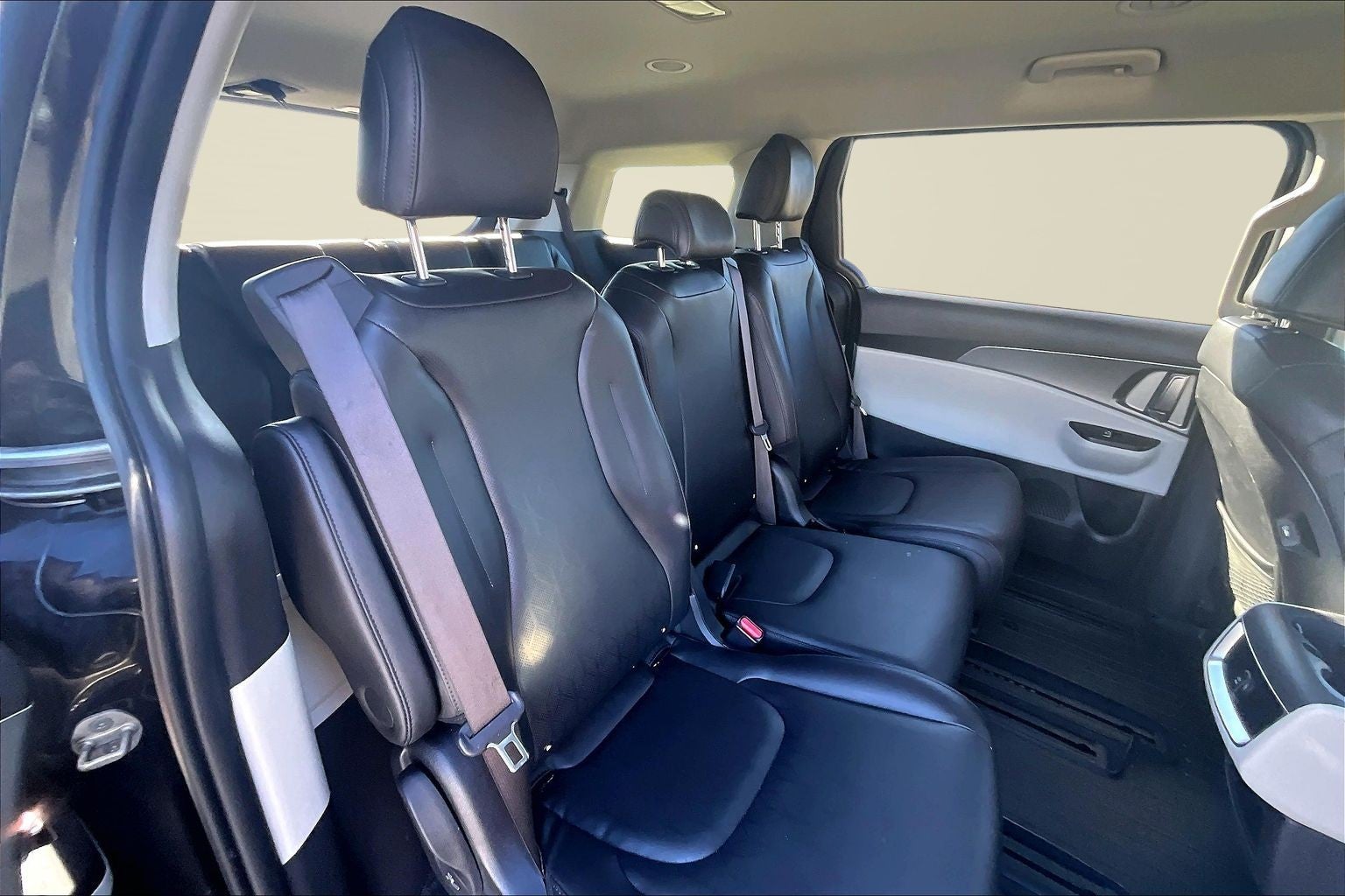 2022 Kia Carnival LXS