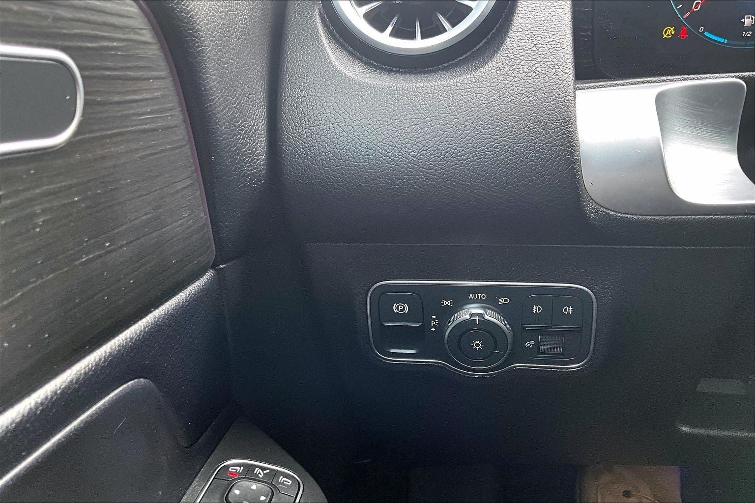 2023 Mercedes-Benz GLB GLB 250