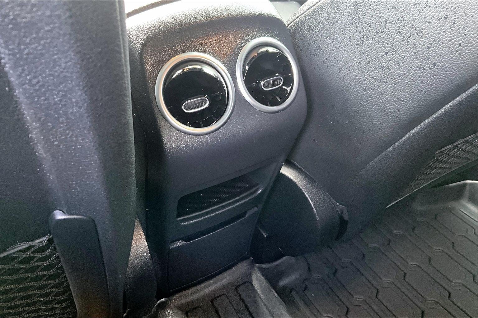 2023 Mercedes-Benz GLB GLB 250