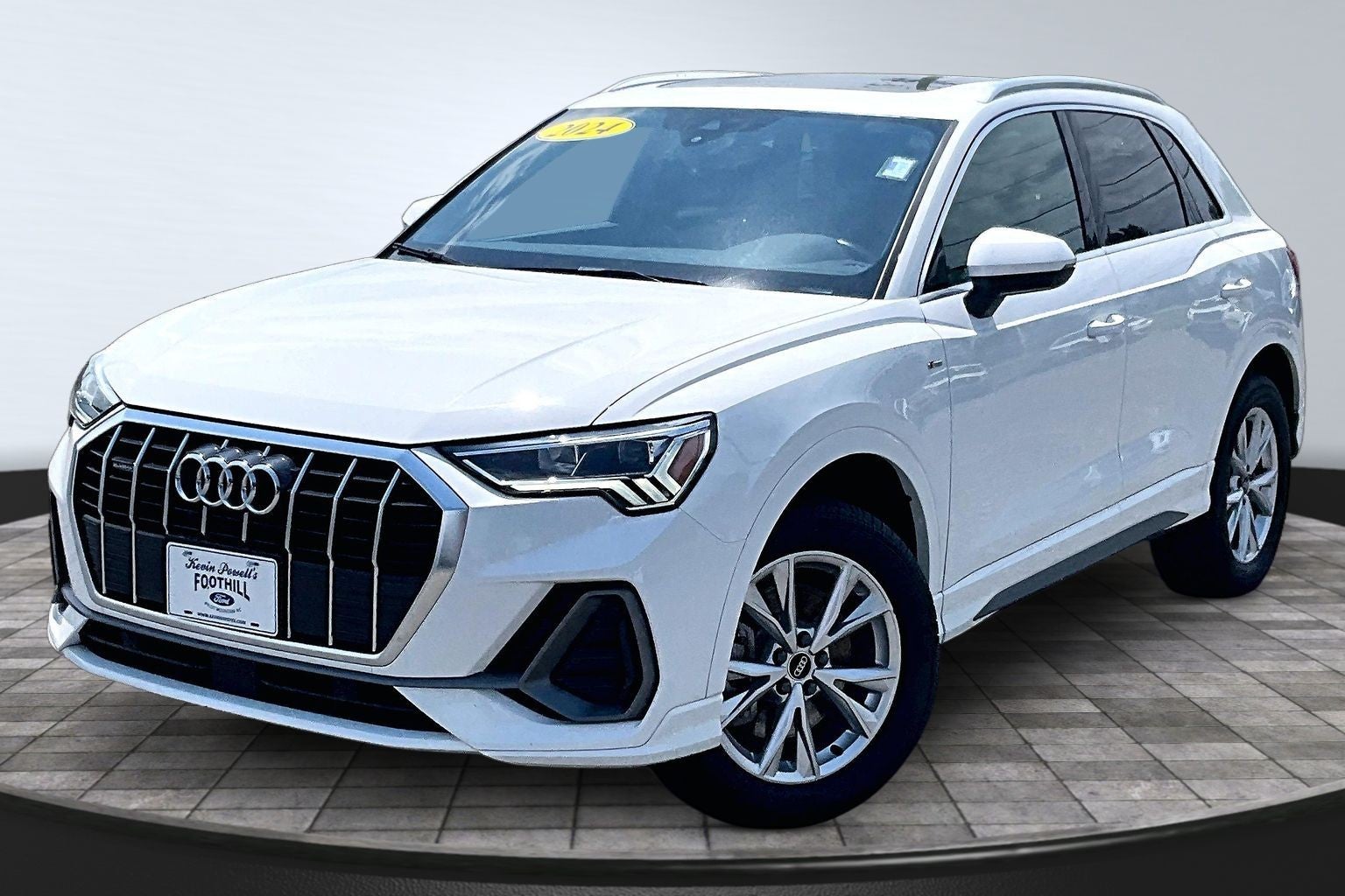 2024 Audi Q3 S line Premium