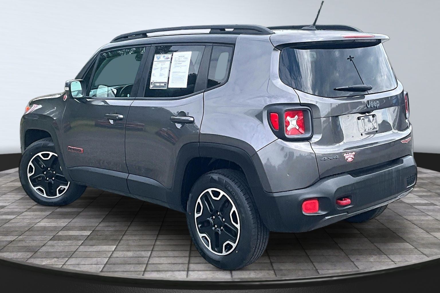 2017 Jeep Renegade Trailhawk