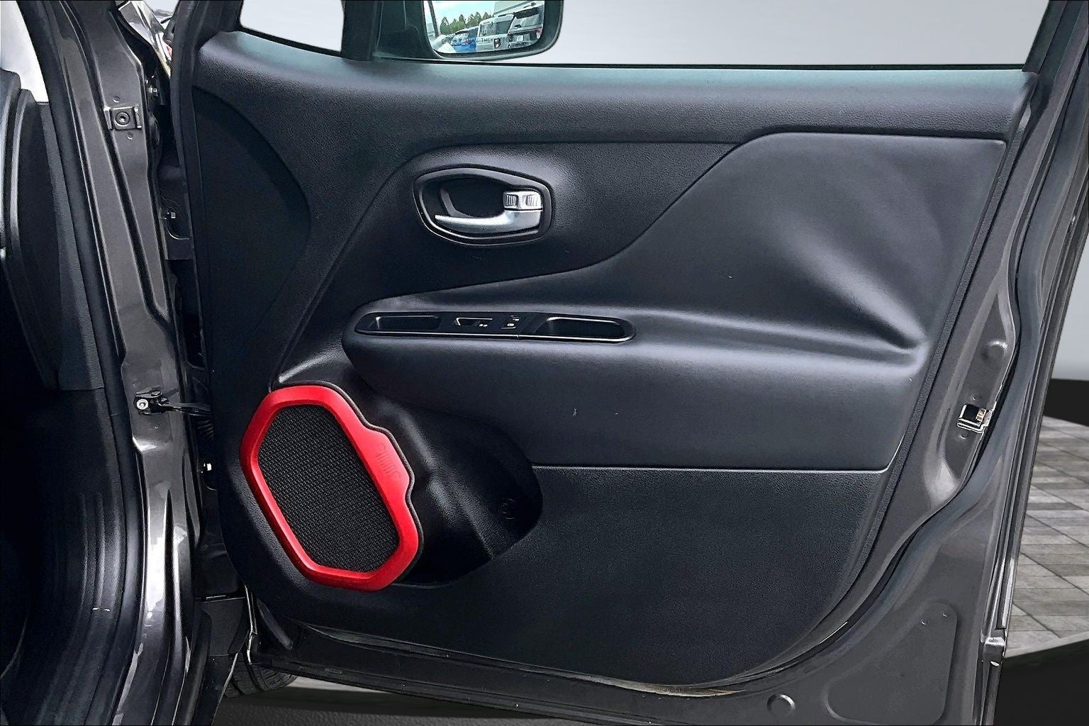 2017 Jeep Renegade Trailhawk